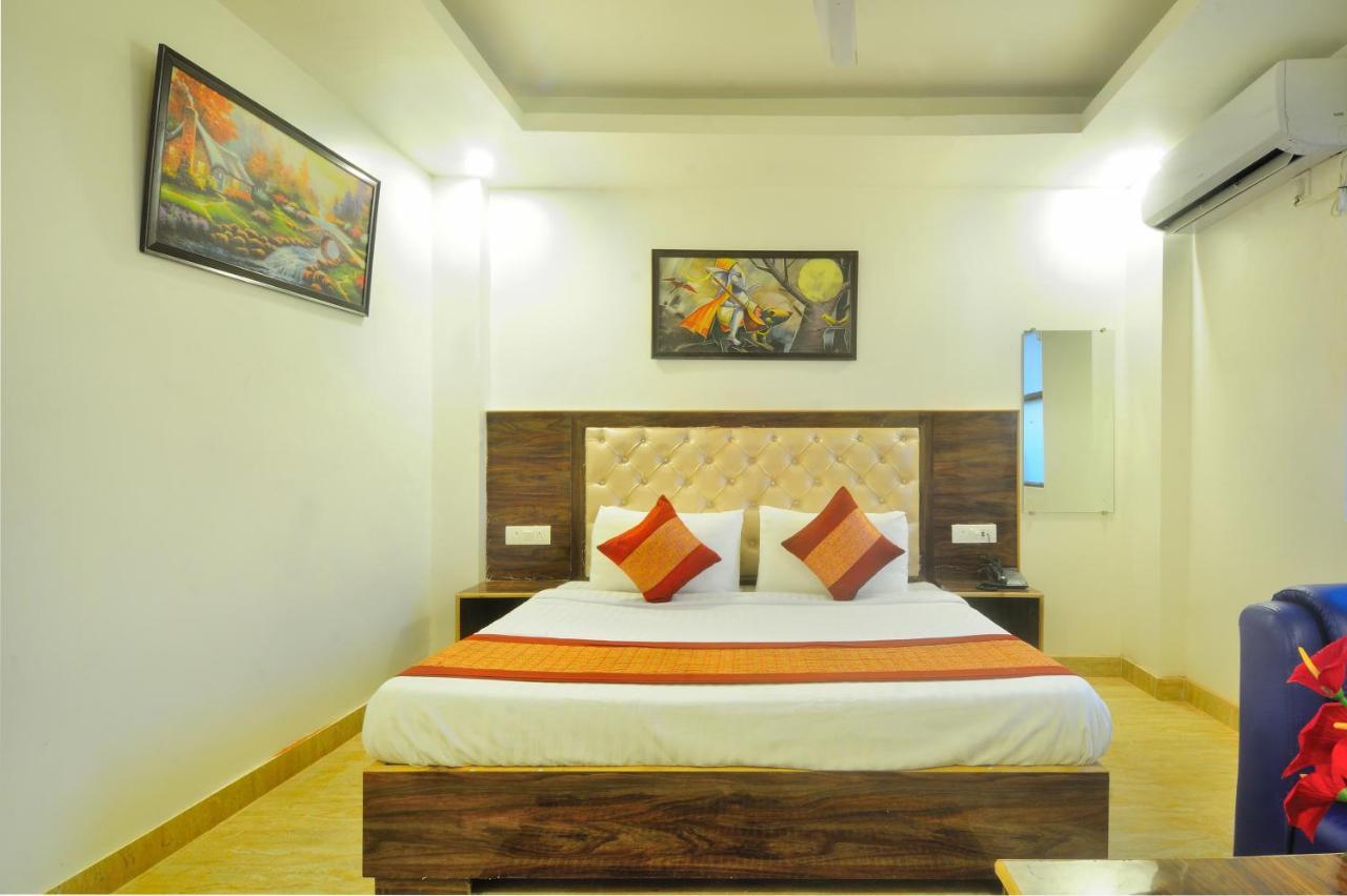 Hotel Noida Delight Exteriör bild